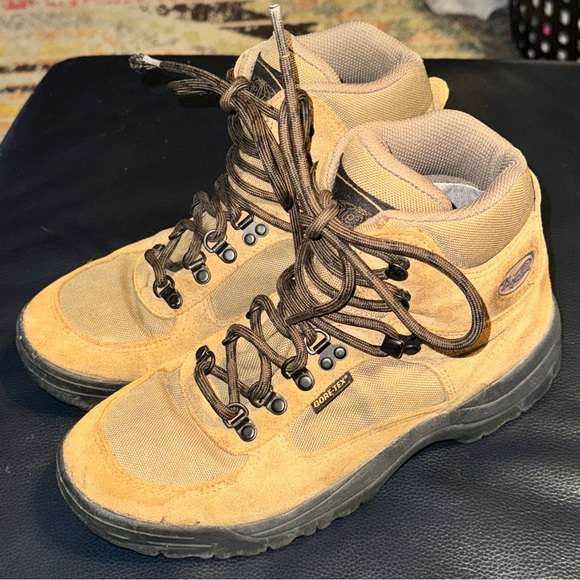 Vasque Shoes - Vasque Hiking Boots